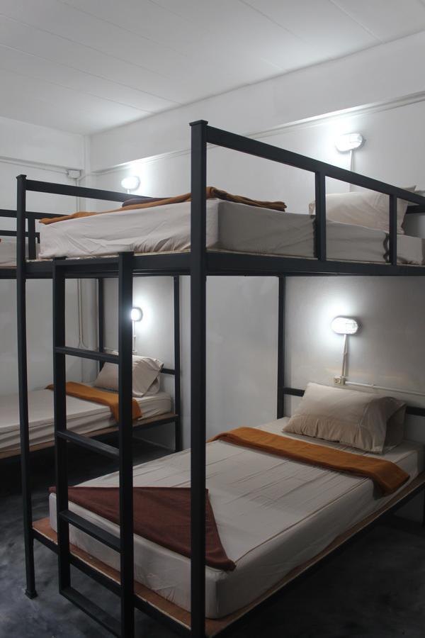Black Wood Hostel Koh Tao Exterior photo