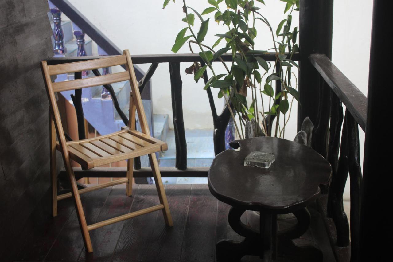 Black Wood Hostel Koh Tao Exterior photo
